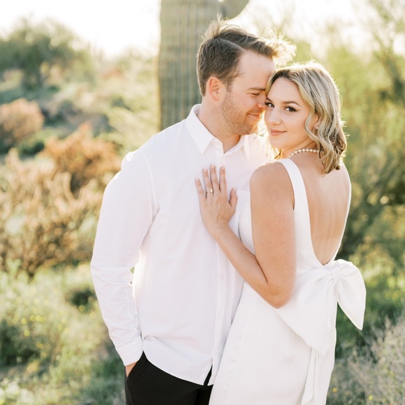 White Lulus jumpsuit with detachable bow. - Picture 3 of 3